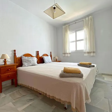 Huerta Enmedio 15 Terraced House In Tranquil Location In Conil Center Sleeps 4 Сasa de vacaciones